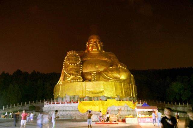 千佛山大佛