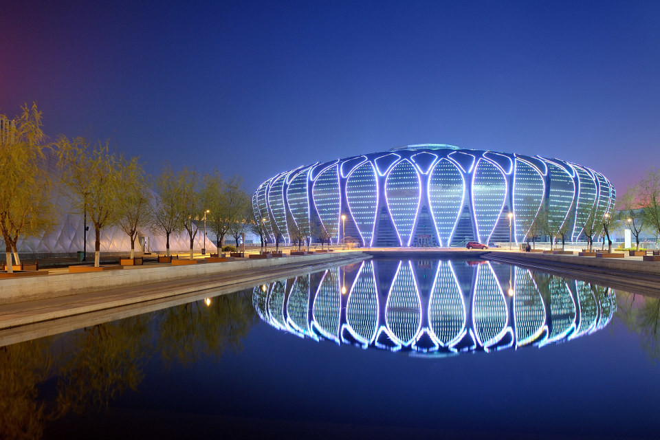 亞足杯廠區(qū)夜景
